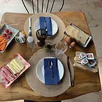 52cento Отель типа 